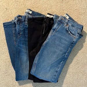 Topshop. Petite Jamie Jeans. 3 pairs! 26x28
